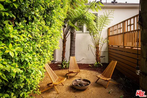 $1,495,000 | 2916 Swan Place, Los Angeles, CA 90026