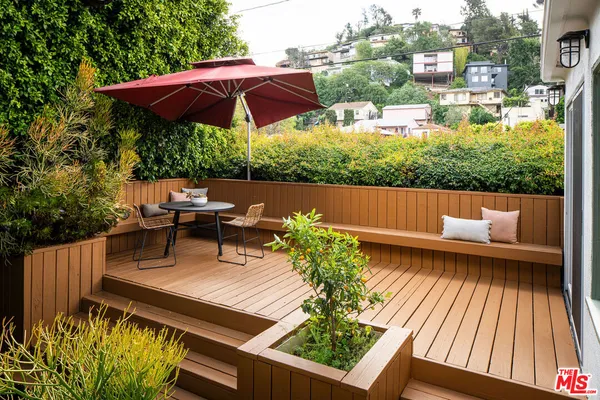 $1,495,000 | 2916 Swan Place, Los Angeles, CA 90026