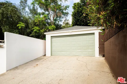 $1,495,000 | 2916 Swan Place, Los Angeles, CA 90026