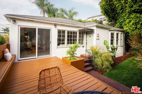 $1,495,000 | 2916 Swan Place, Los Angeles, CA 90026