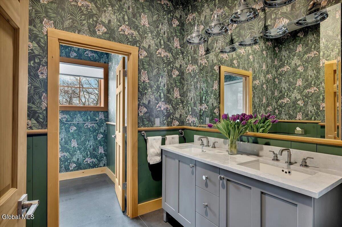 331 Vly Road Colonie, NY 12309 - Photo 16 of 68 35-P1697944