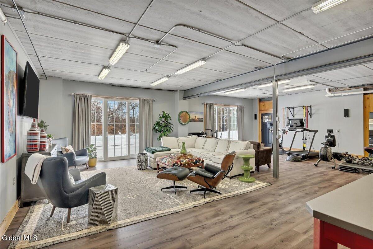 331 Vly Road Colonie, NY 12309 - Photo 22 of 68 66-P1698262