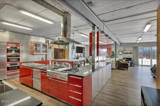 $1,750,000 | 331 Vly Road, Colonie, NY 12309