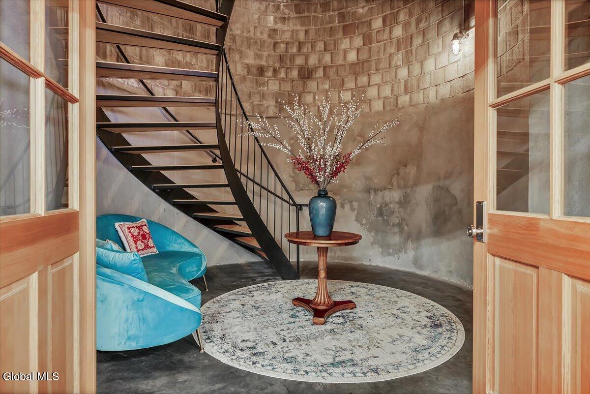 331 Vly Road Colonie, NY 12309 - Photo 26 of 68 63-P1698330