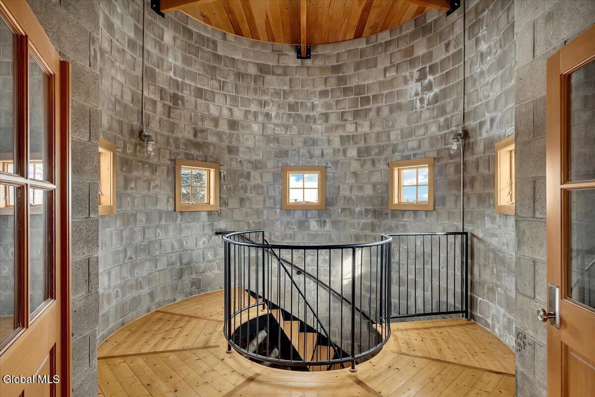 331 Vly Road Colonie, NY 12309 - Photo 46 of 68 45-P1698000