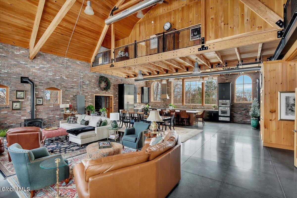 331 Vly Road Colonie, NY 12309 - Photo 5 of 68 05-P1697831