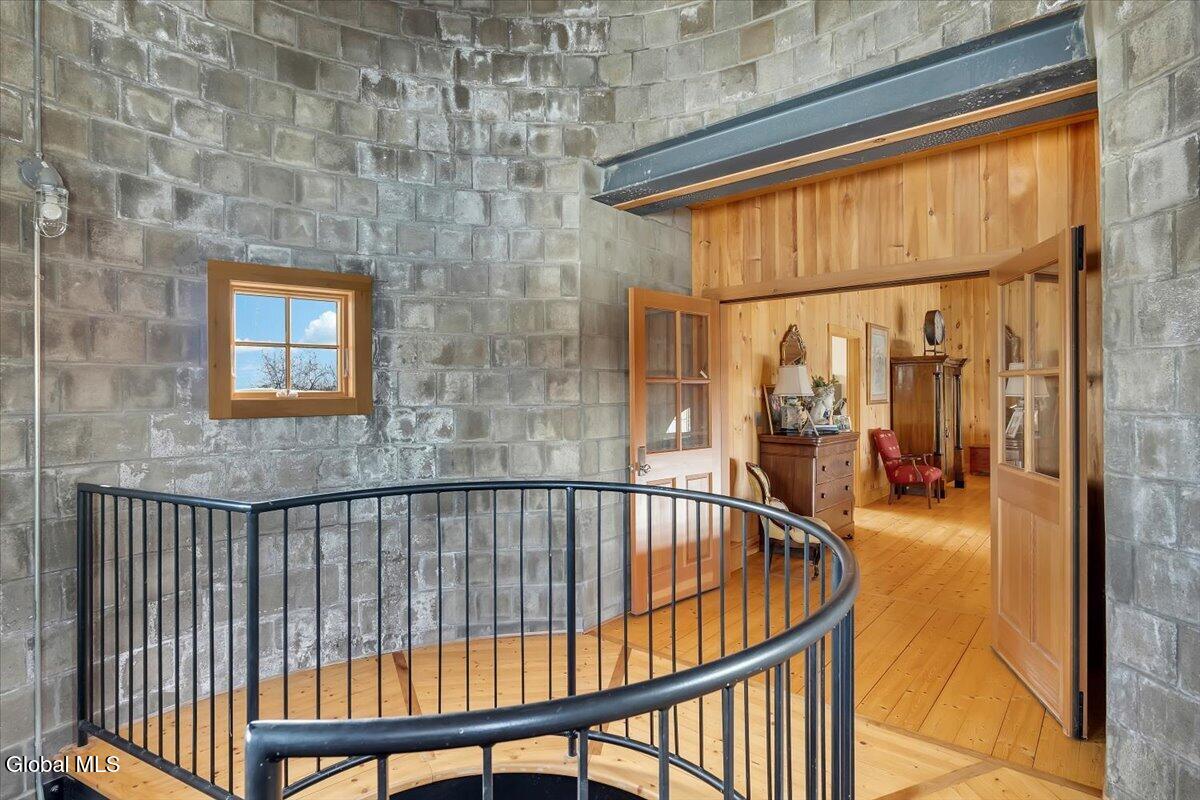 331 Vly Road Colonie, NY 12309 - Photo 52 of 68 46-P1698137