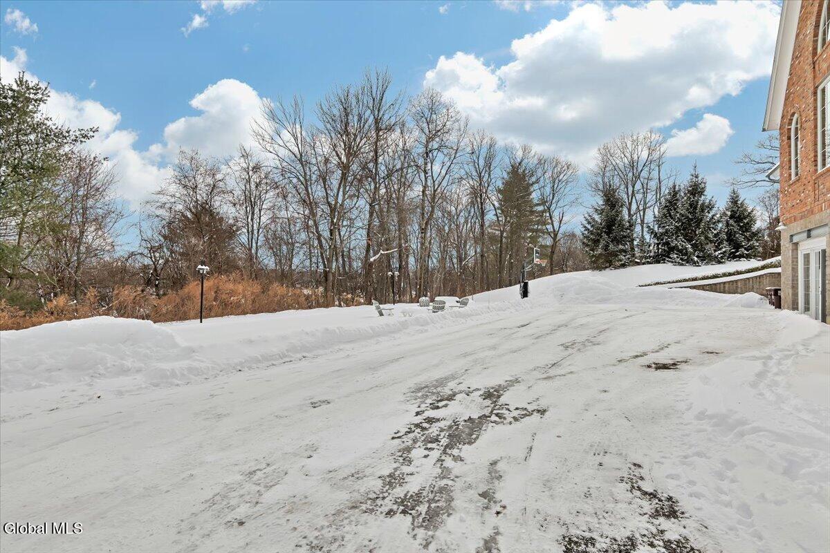 331 Vly Road Colonie, NY 12309 - Photo 63 of 68 82-P1698327