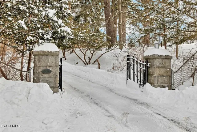 $1,750,000 | 331 Vly Road, Colonie, NY 12309