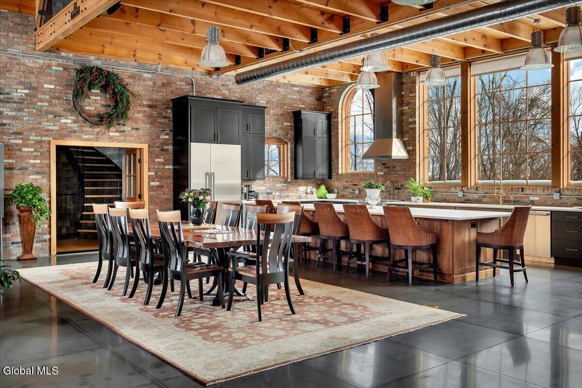 331 Vly Road Colonie, NY 12309 - Photo 8 of 68 13-P1697883