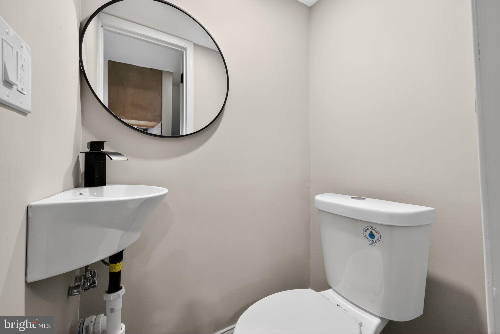 1556 Summit Street Marcus Hook, PA 19061 - Photo 9 of 15