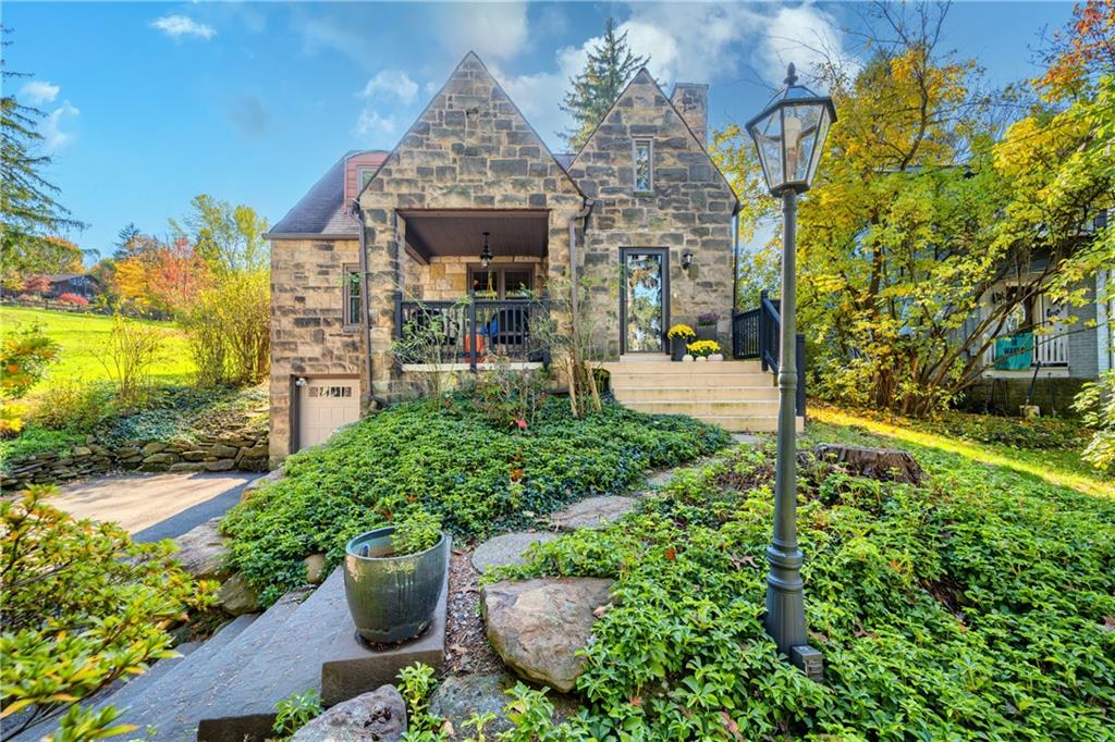 291 West Ingomar Road Pittsburgh, PA 15237 - Photo 1 of 24