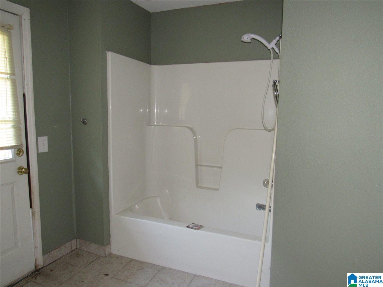 1907 Reed Road Northeast Birmingham, AL 35215 - Photo 10 of 25