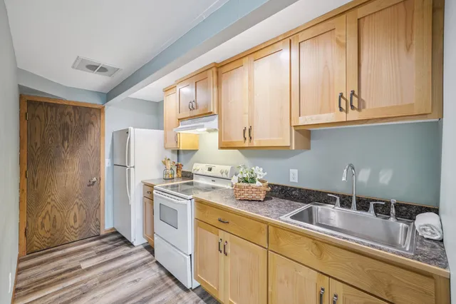 $367,500 | 2550 Moundsview Drive, Unit 49, Mounds View, MN 55112