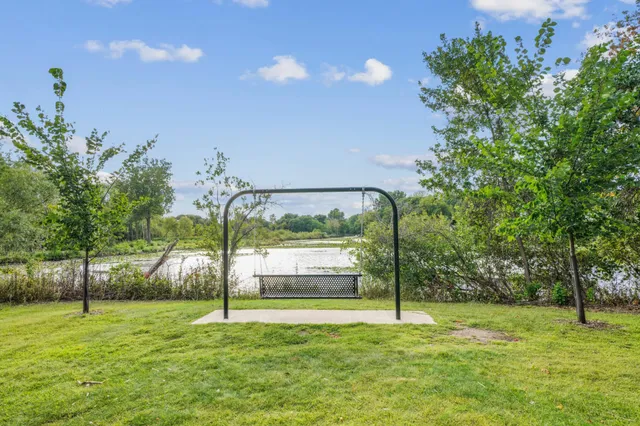 $367,500 | 2550 Moundsview Drive, Unit 49, Mounds View, MN 55112