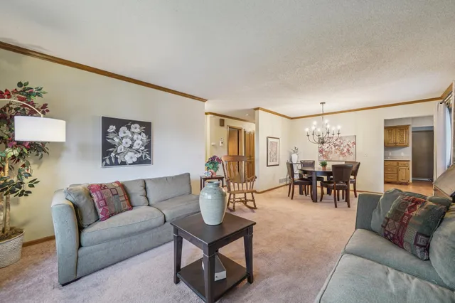$367,500 | 2550 Moundsview Drive, Unit 49, Mounds View, MN 55112