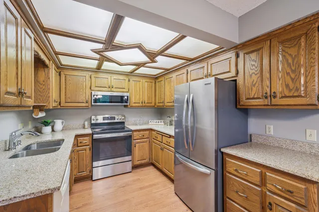 $367,500 | 2550 Moundsview Drive, Unit 49, Mounds View, MN 55112