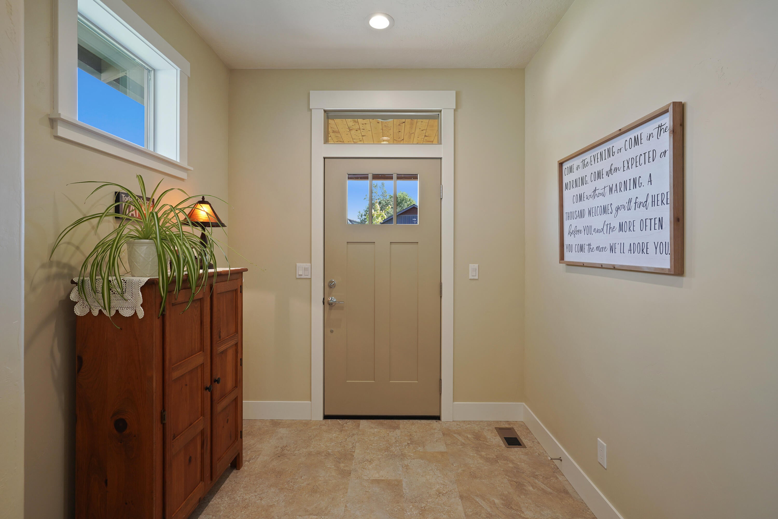 801 Northwest Rimrock Drive Redmond, OR 97756 - Photo 6 of 40 801 NW Rimrock Dr - 8