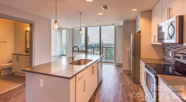 $2,500 | 525 South Church Street, Unit 1A, Charlotte, NC 28202