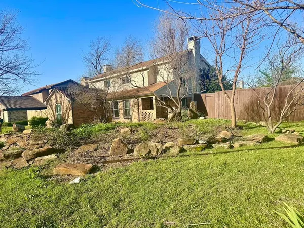 $2,200 | 11525 Webb Chapel Road, Dallas, TX 75229