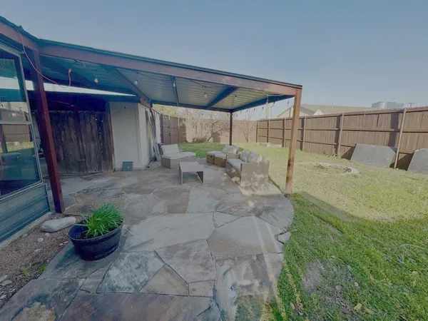 $2,200 | 11525 Webb Chapel Road, Dallas, TX 75229