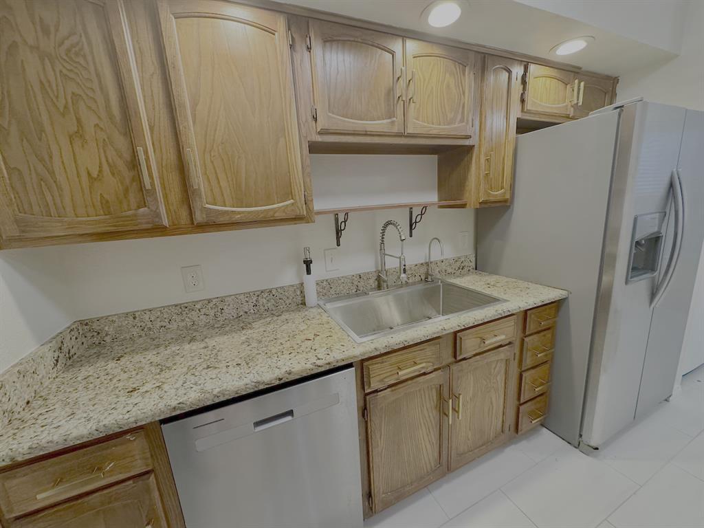 11525 Webb Chapel Road Dallas, TX 75229 - Photo 6 of 23