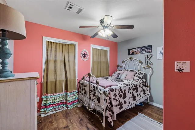 $825,000 | 7781 County Road 227, Bedias, TX 77831