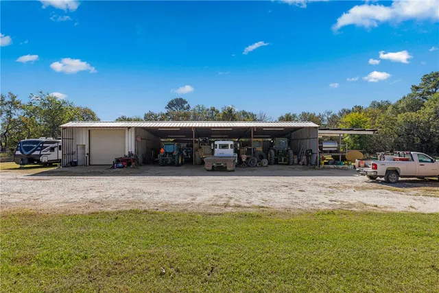 $825,000 | 7781 County Road 227, Bedias, TX 77831