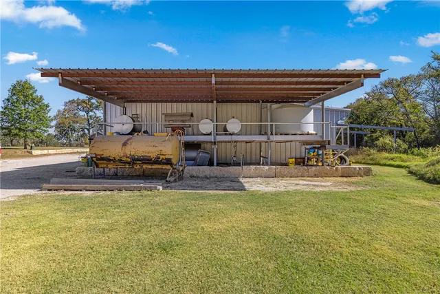 $825,000 | 7781 County Road 227, Bedias, TX 77831