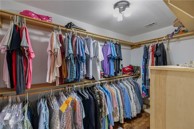 $825,000 | 7781 County Road 227, Bedias, TX 77831