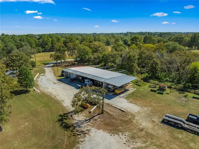 $825,000 | 7781 County Road 227, Bedias, TX 77831