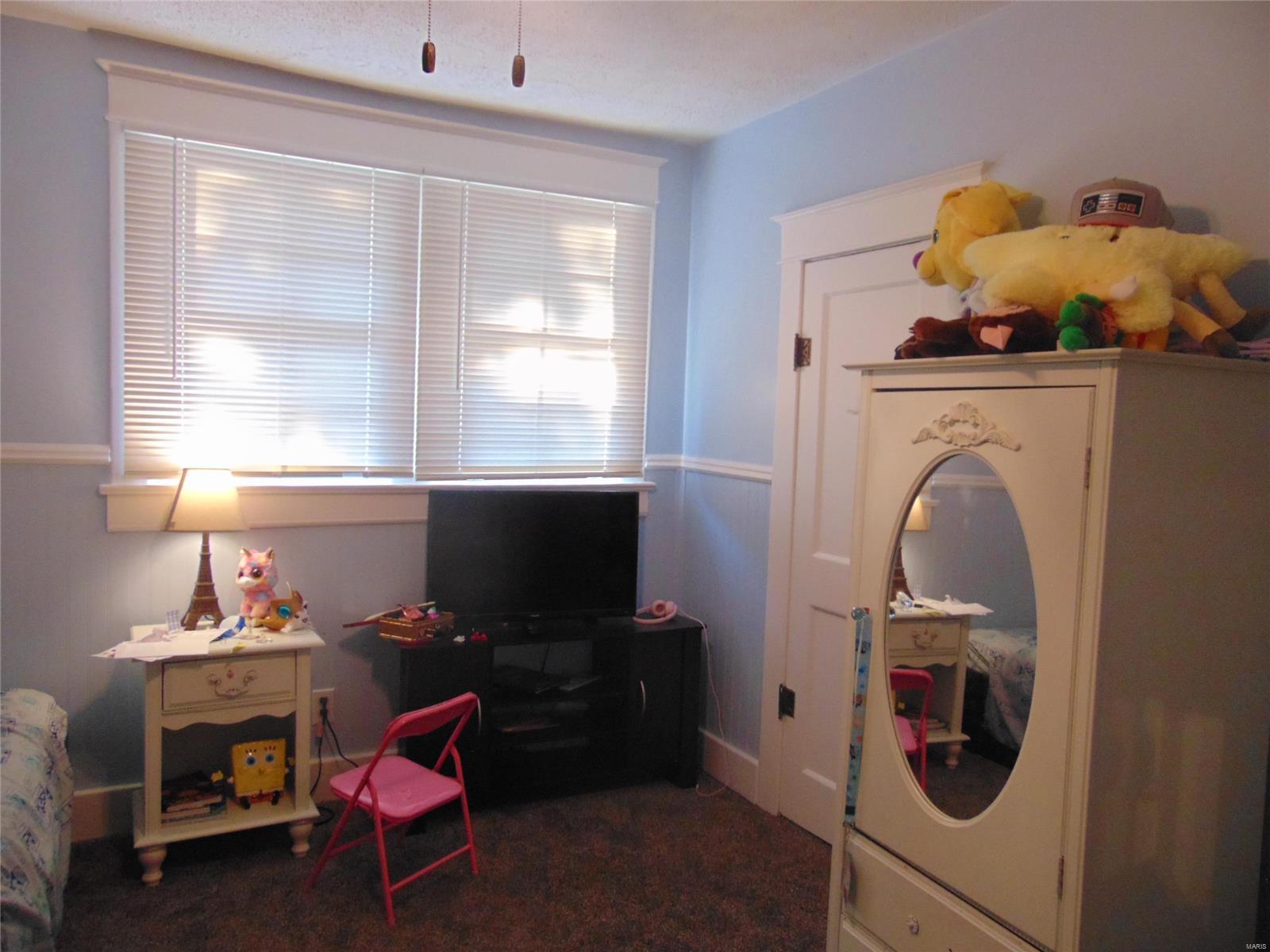 302 North Maple Avenue Roxana, IL 62084 - Photo 11 of 17