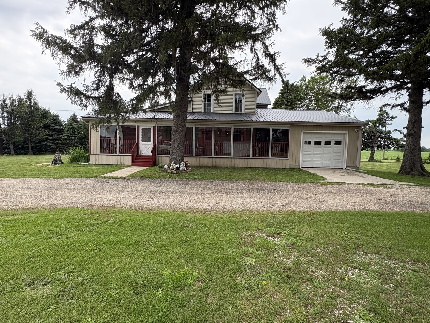 2563 Gurler Road Rochelle, IL 61068 - Photo 2 of 54