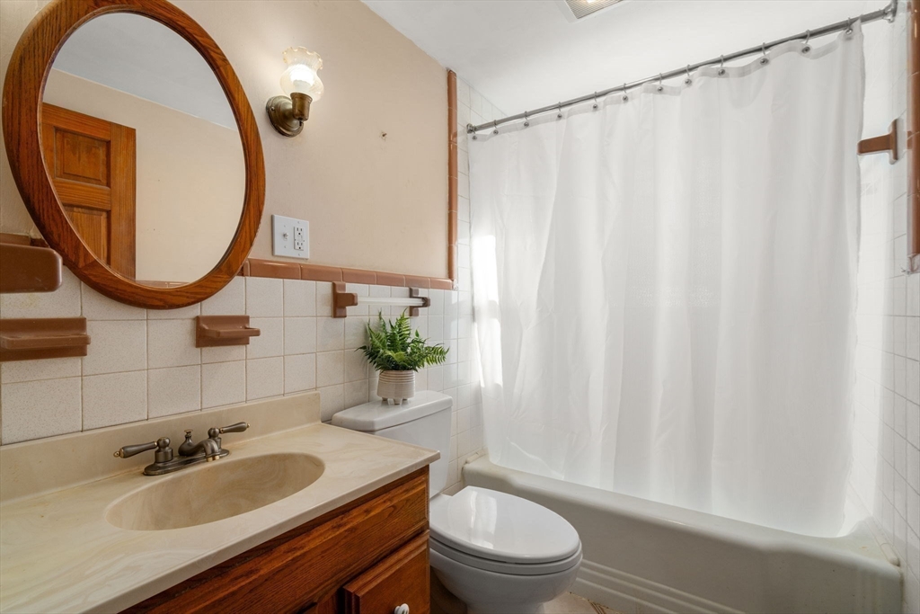 56 North Street Walpole, MA 02081 - Photo 13 of 25