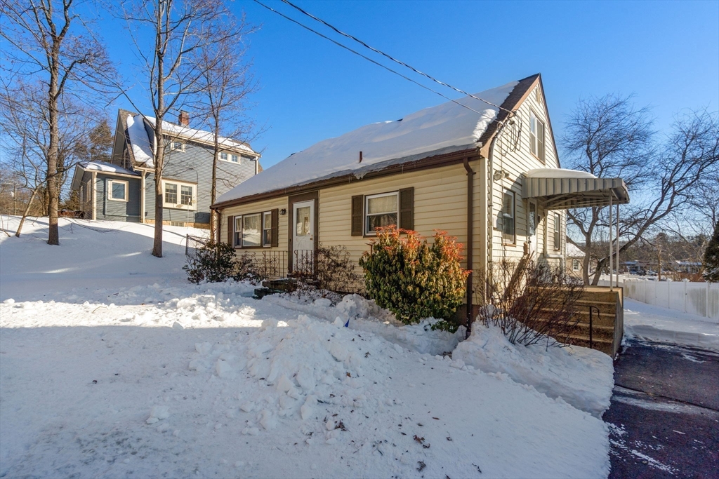 56 North Street Walpole, MA 02081 - Photo 2 of 25