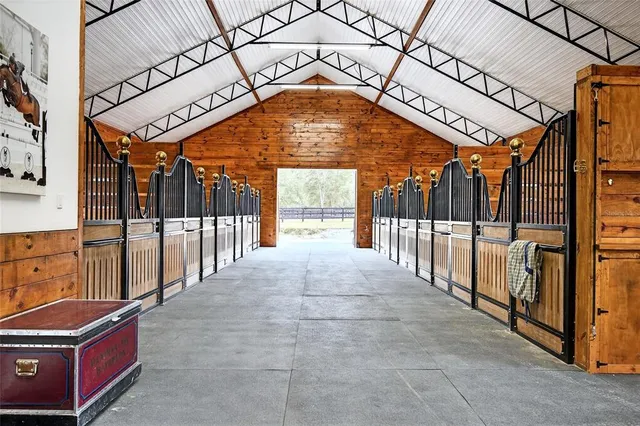 $2,000,000 | 7824 Northwest 167th Court, Morriston, FL 32668