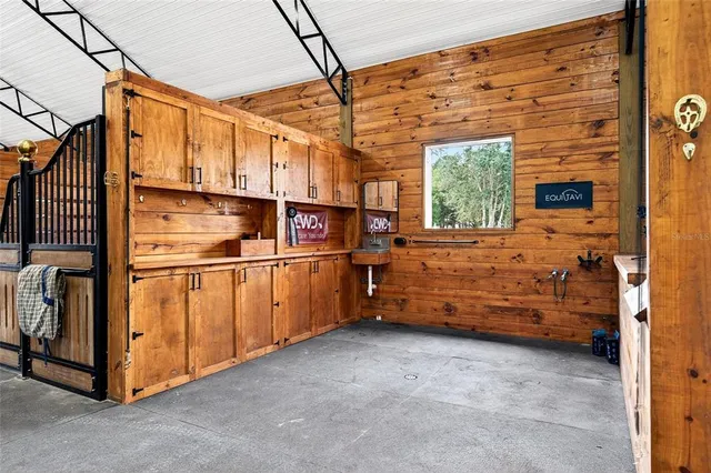 $2,000,000 | 7824 Northwest 167th Court, Morriston, FL 32668