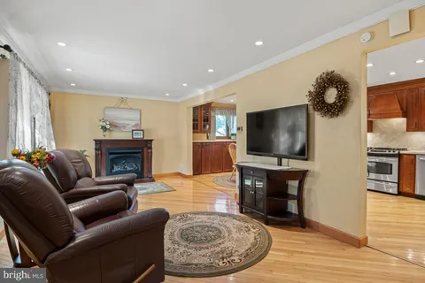 $599,000 | 502 Williamsburg Road, Lansdale, PA 19446