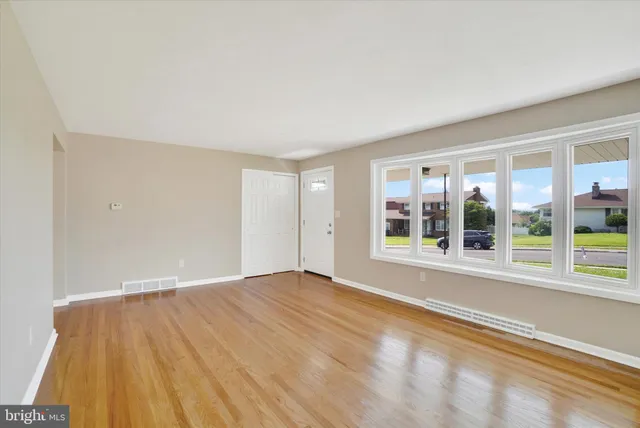 $342,500 | 1995 Worth Street, York, PA 17404