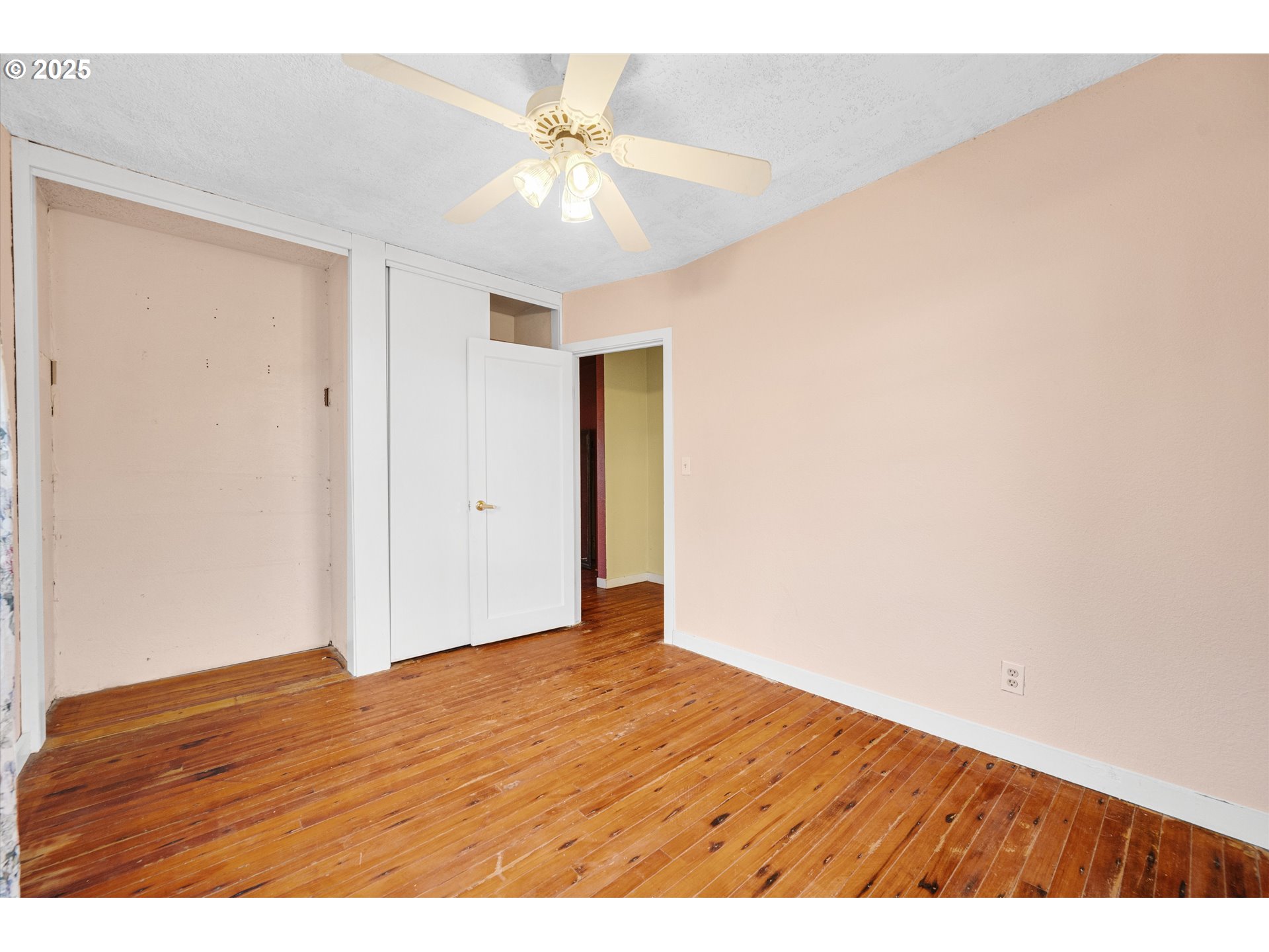 948 Southwest Maple Street Dallas, OR 97338 - Photo 16 of 28