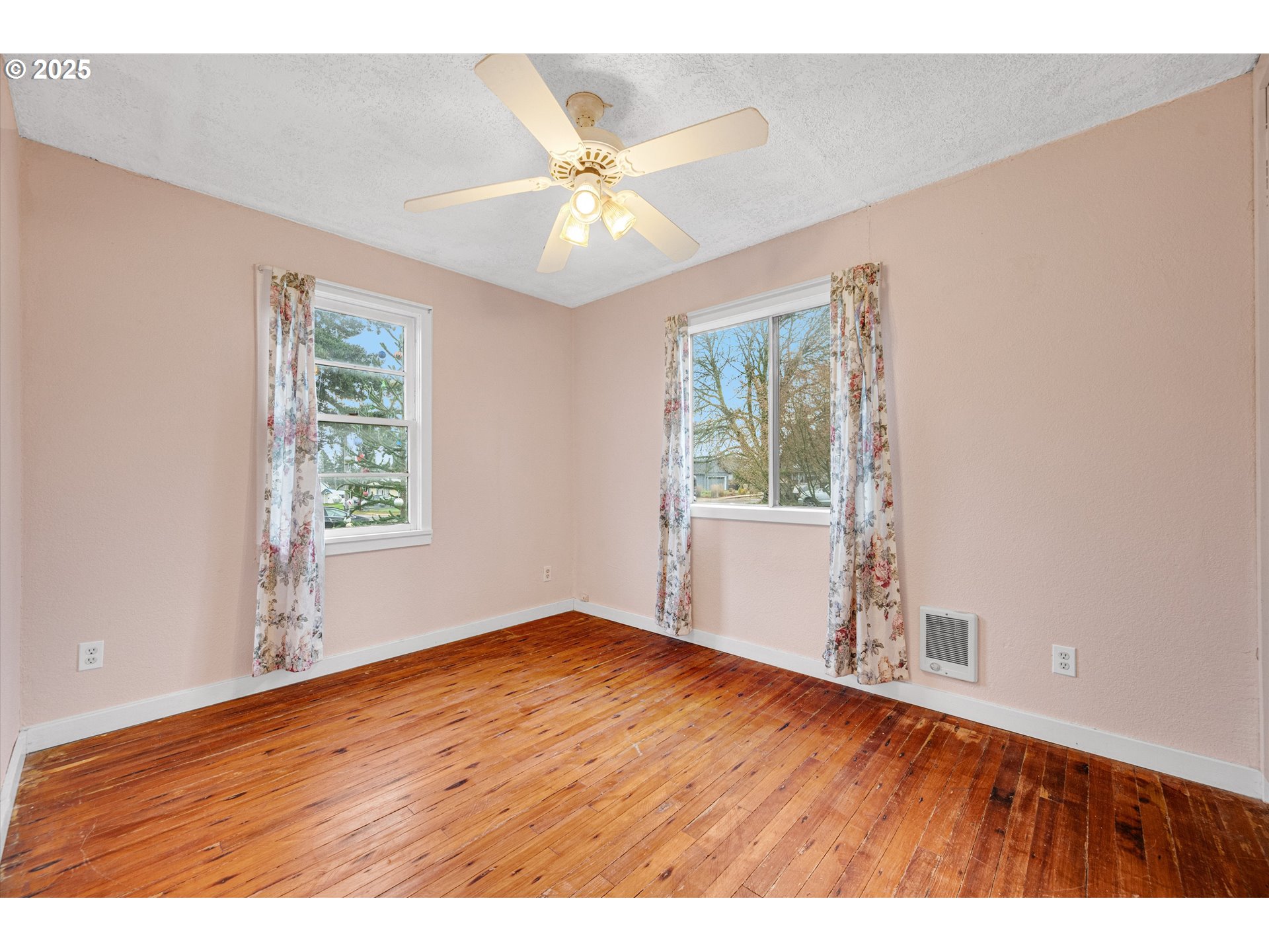 948 Southwest Maple Street Dallas, OR 97338 - Photo 17 of 28