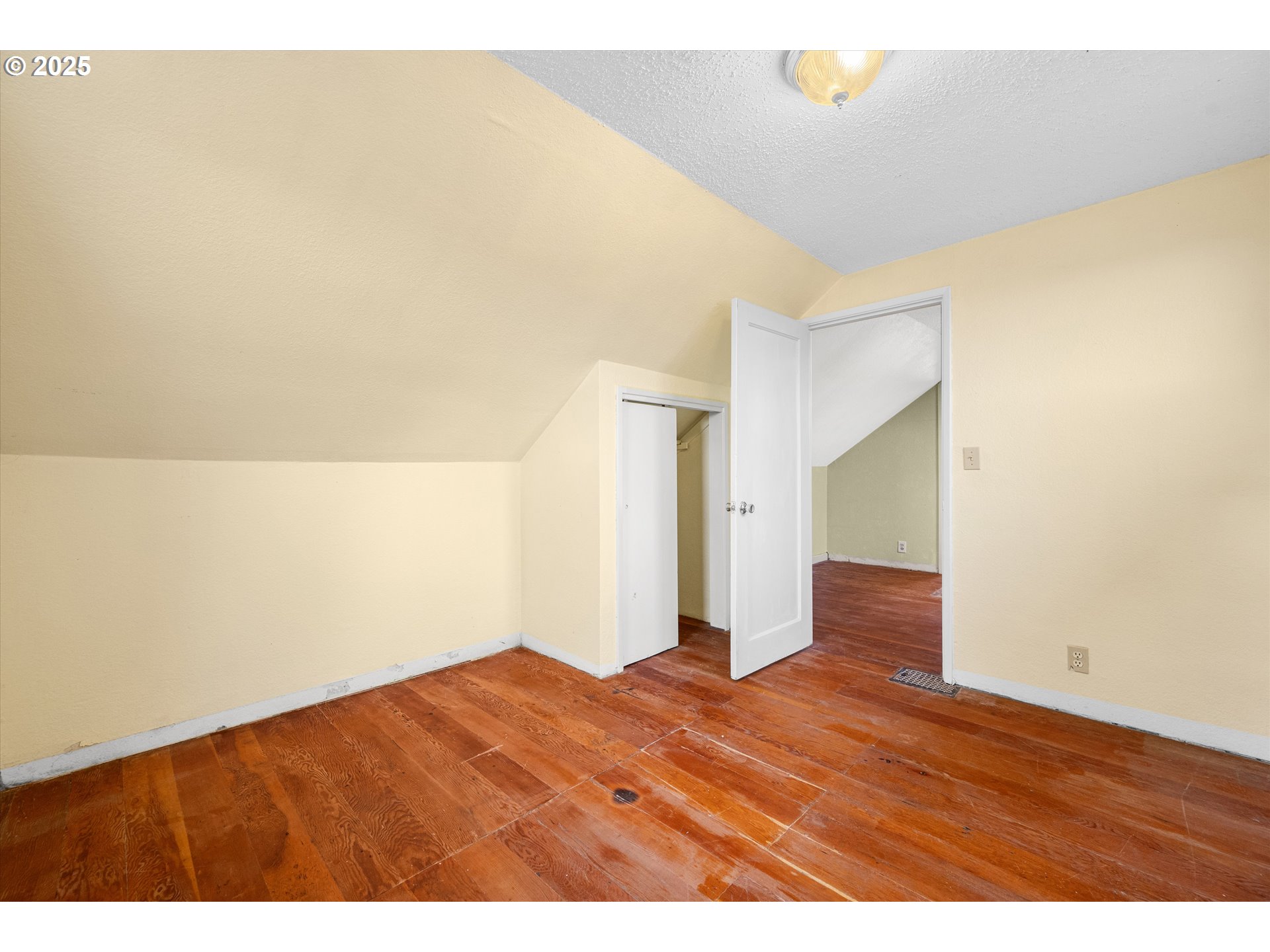 948 Southwest Maple Street Dallas, OR 97338 - Photo 23 of 28