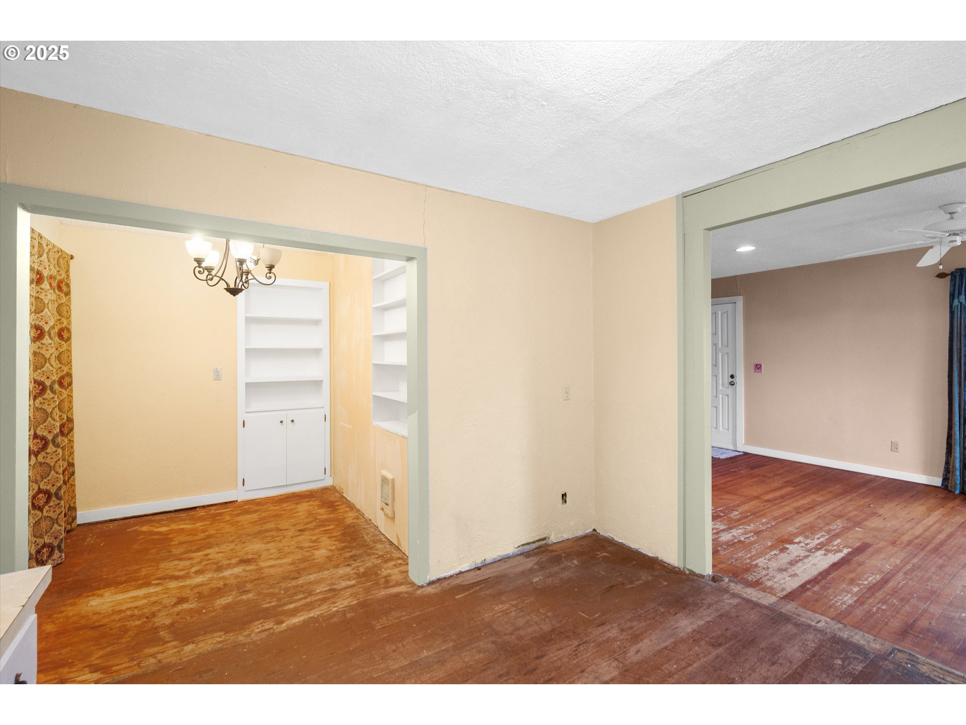 948 Southwest Maple Street Dallas, OR 97338 - Photo 9 of 28