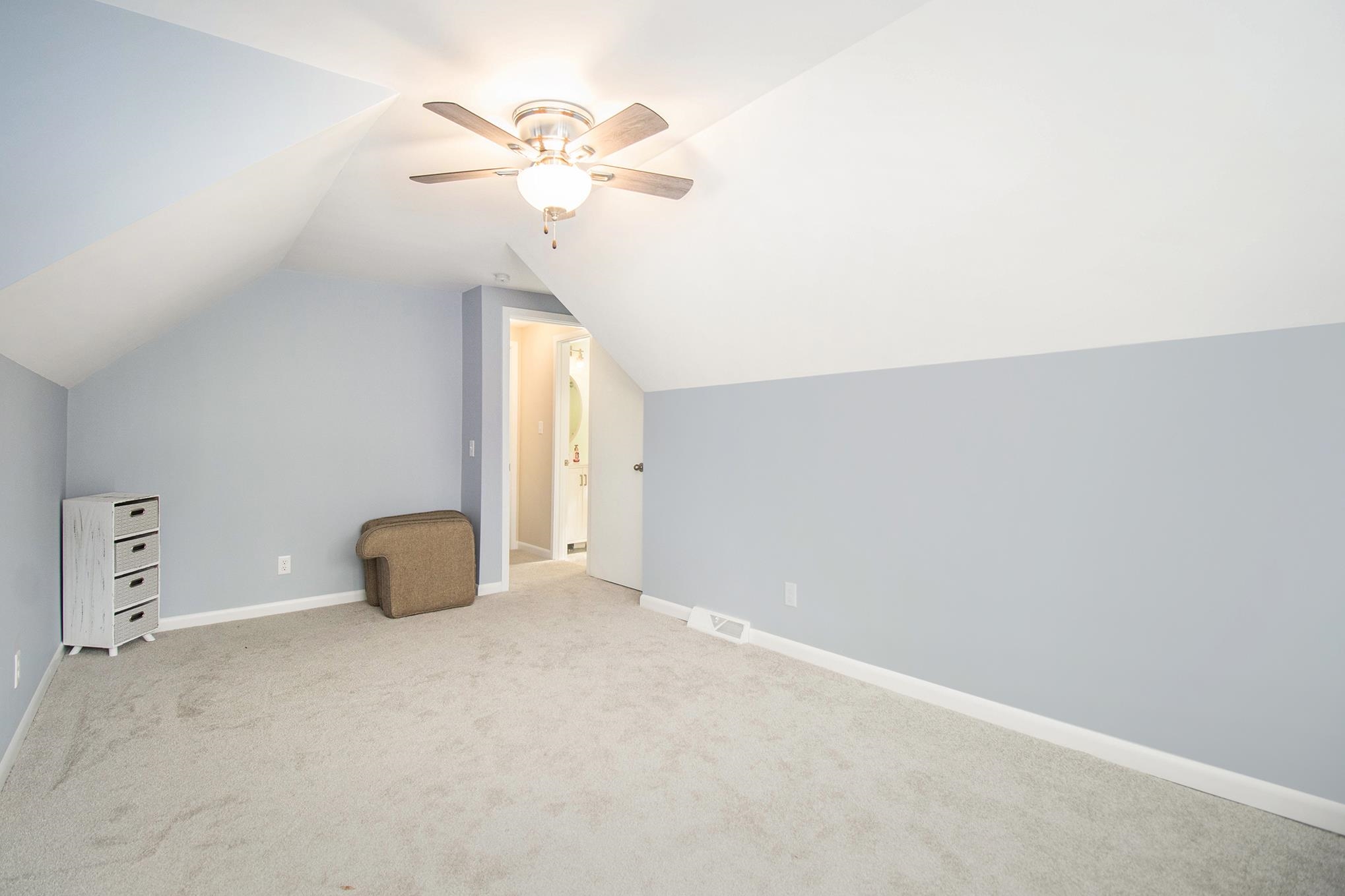 26528 Roseland Road Elkhart, IN 46514 - Photo 9 of 13 Gallery Image 9