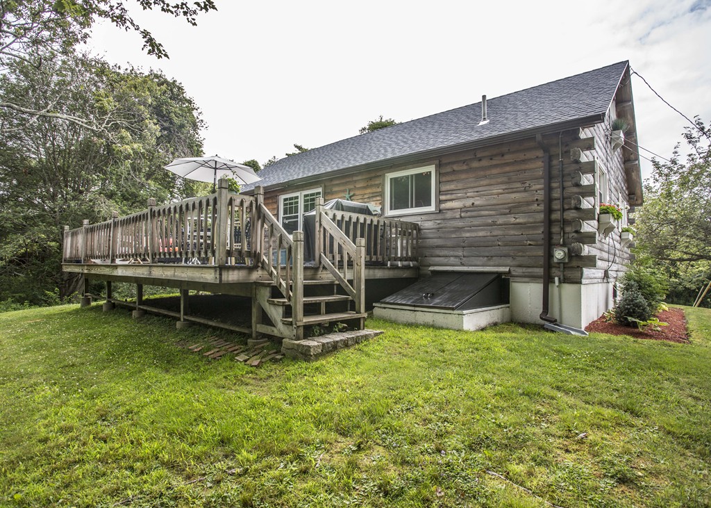 19 Smith Street Fairhaven, MA 02719 - Photo 15 of 21