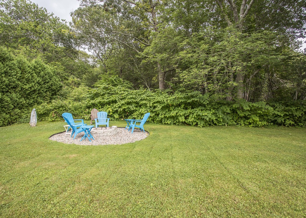 19 Smith Street Fairhaven, MA 02719 - Photo 16 of 21