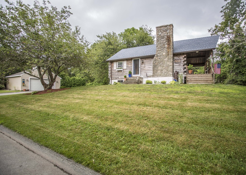 19 Smith Street Fairhaven, MA 02719 - Photo 17 of 21