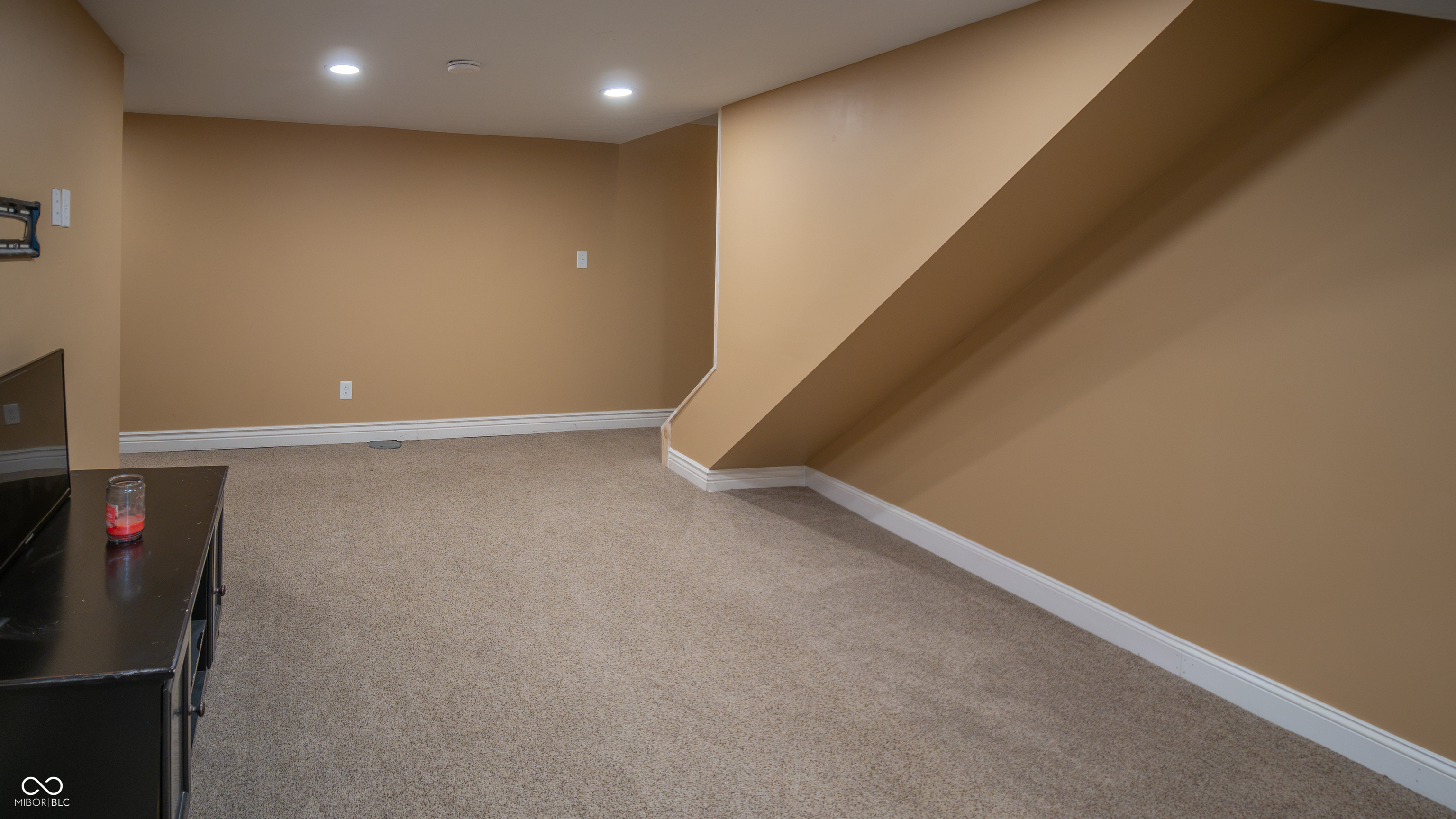 5855 Andover Road Indianapolis, IN 46220 - Photo 25 of 59