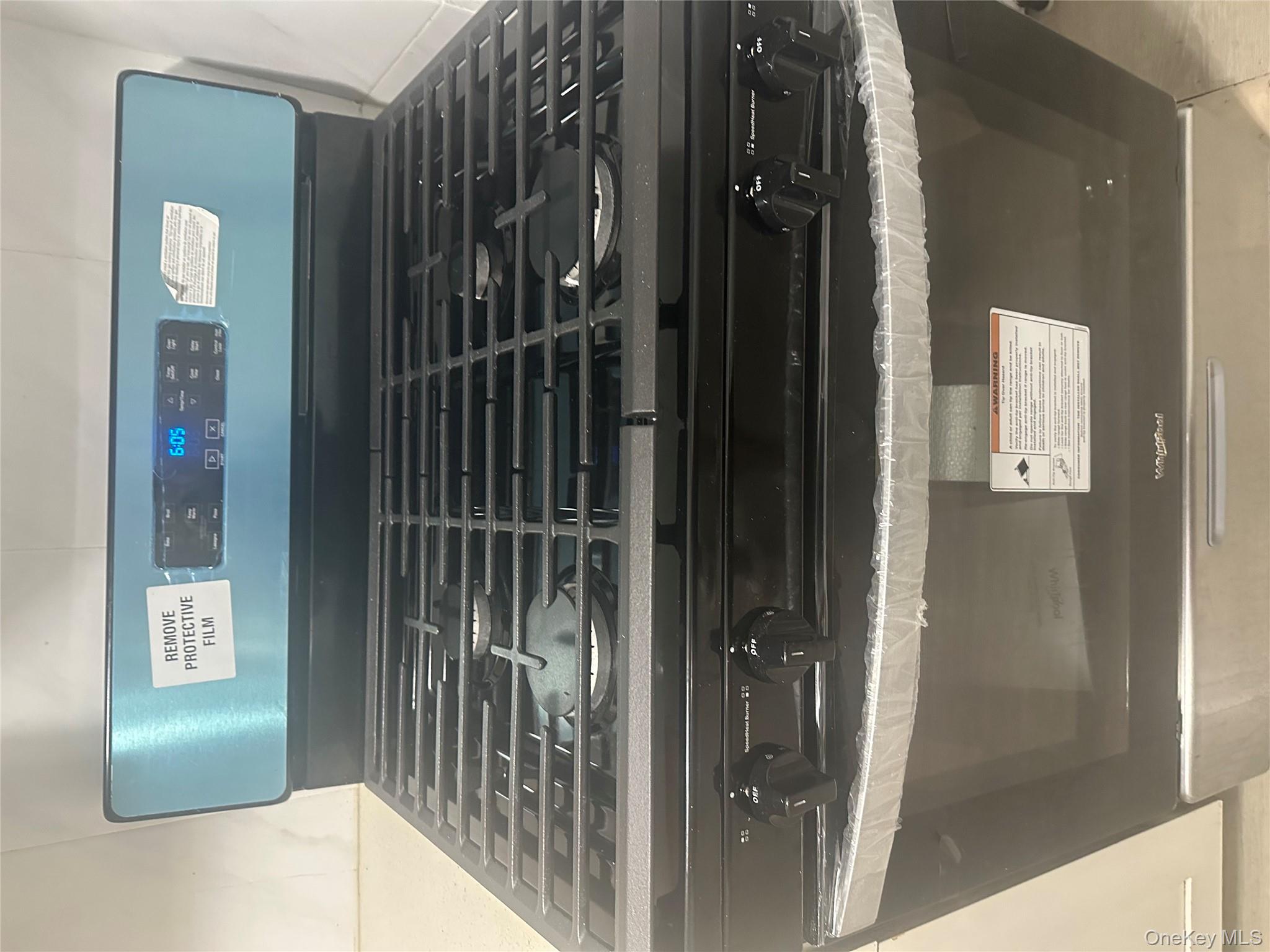 4 Ritters Lane Yonkers, NY 10703 - Photo 9 of 41 a close view of stove