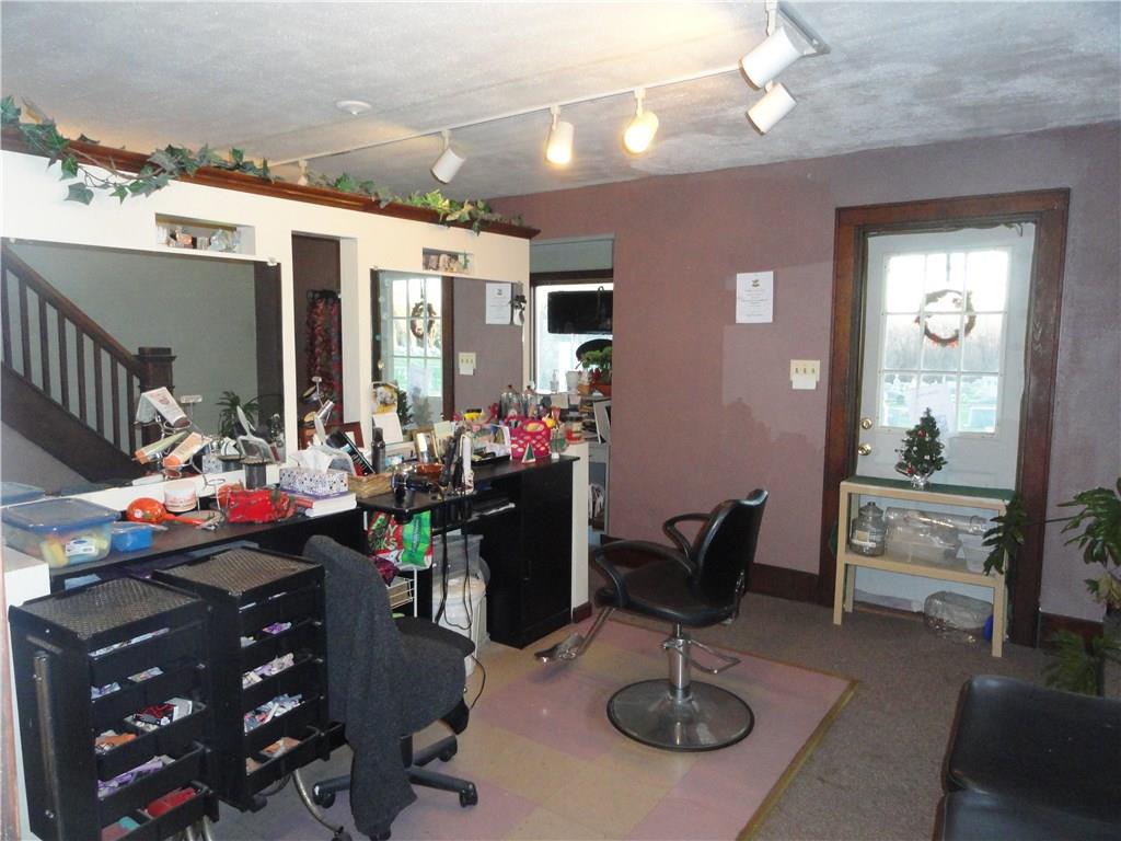 2322 Freeport Road Natrona Heights, PA 15065 - Photo 3 of 8